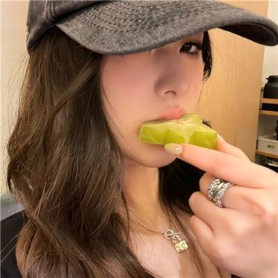 靠近我一点